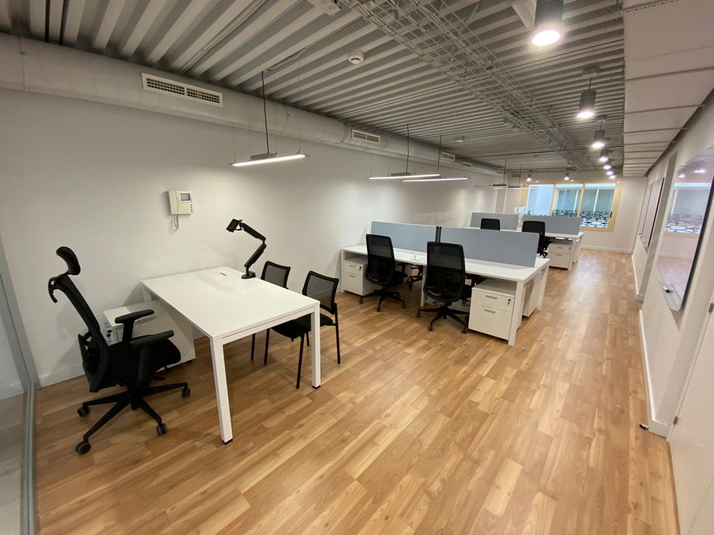 Mesa de Oficina Eco - Robusta y Funcional - Limobel Inwo
