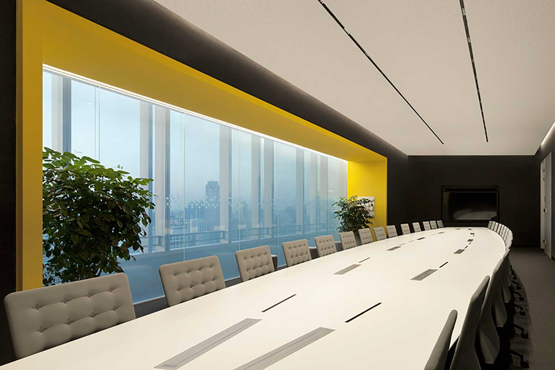 Sala de reuniones gris y amarillo