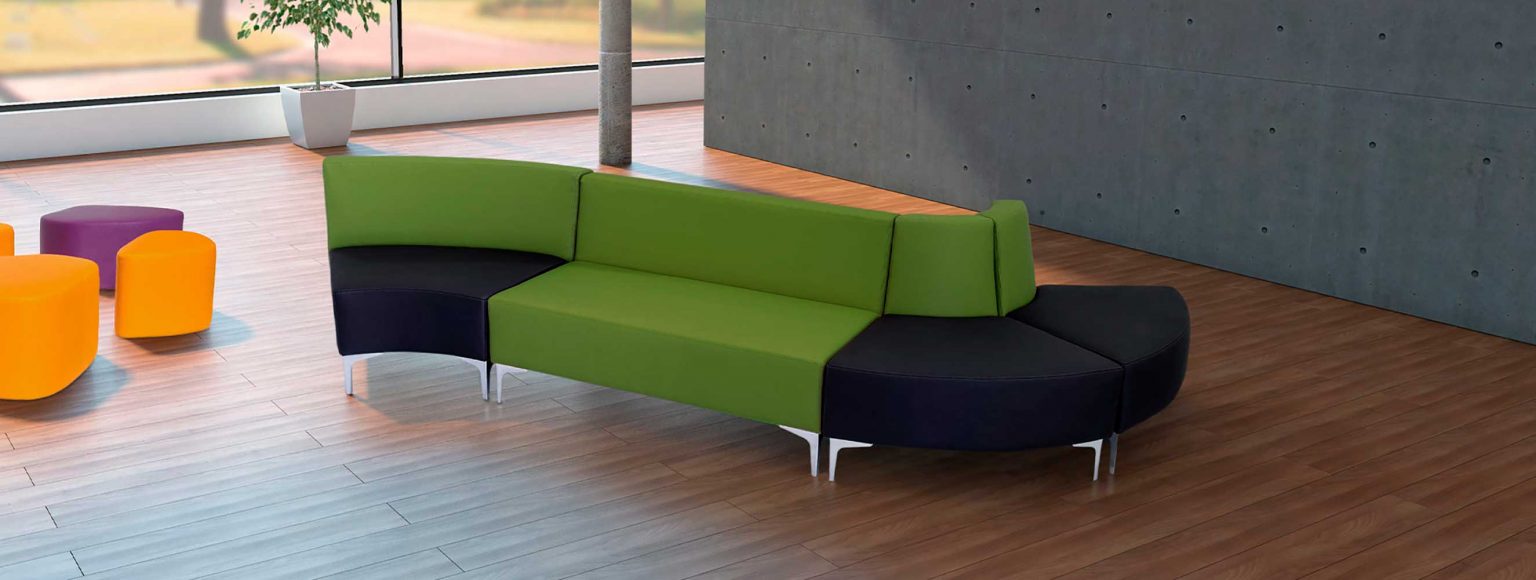 Curved seats and sofas in design offices