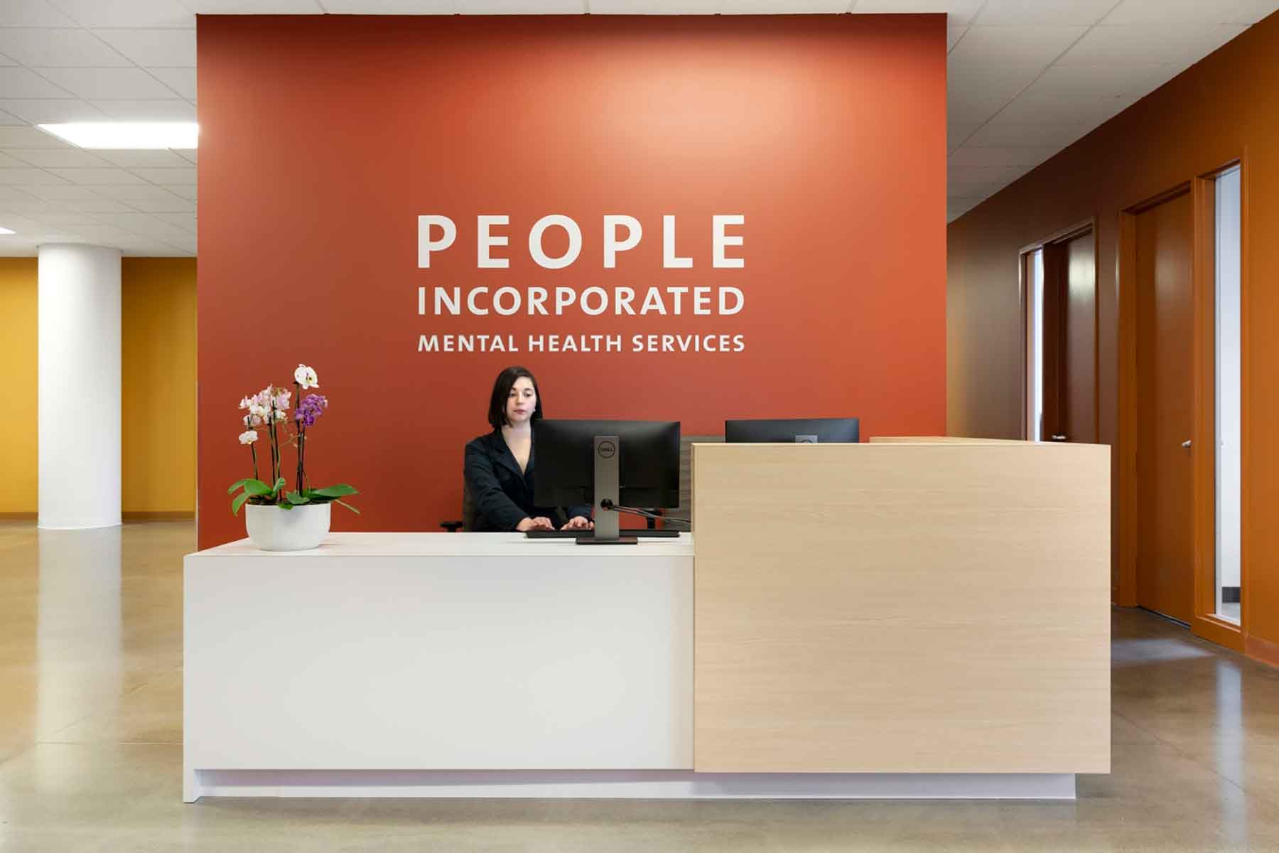 Zonas de recepción y mostradores de oficina