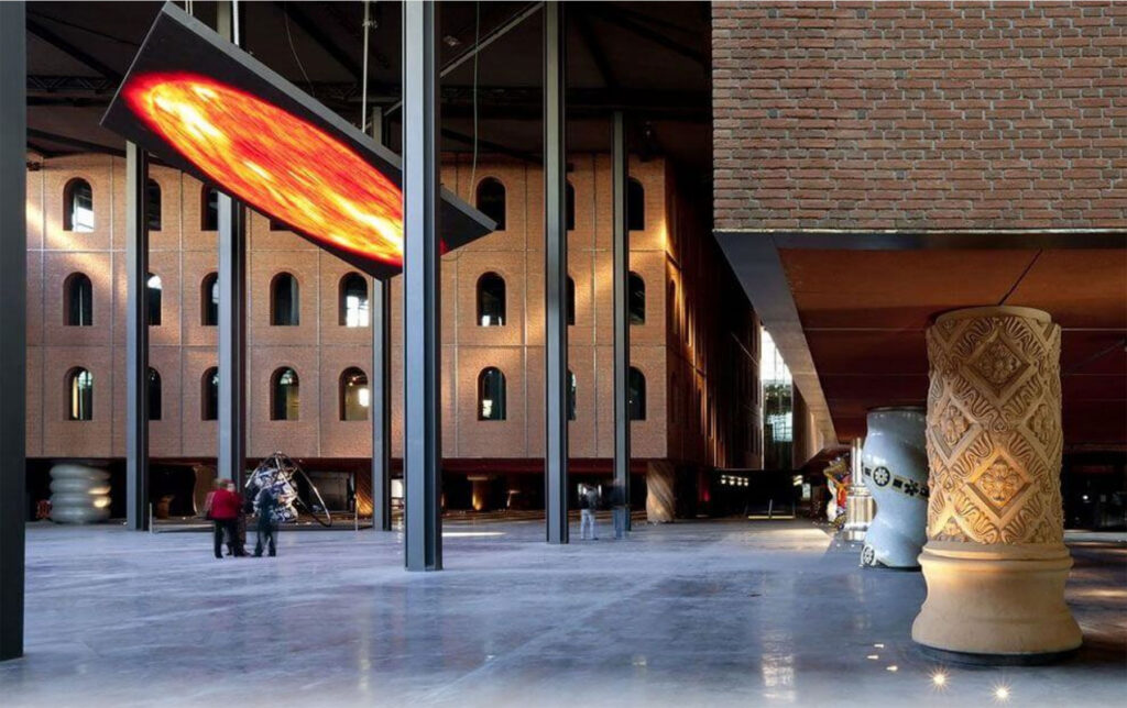 Philippe Starck La Alhóndiga de Bilbao